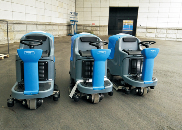 十五年行業(yè)經(jīng)驗(yàn)，資質(zhì)齊全